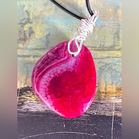 AGATE GEMSTONE LARGE DYED RED ROUNDED POLISHED 5518 G - Picture 1 of 14